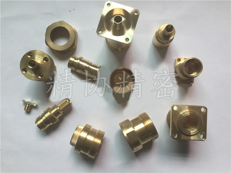 通訊（xùn）設備麵板和（hé）接頭