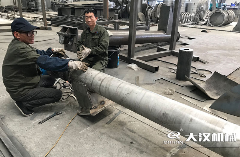 9米管式（shì）螺旋輸送機
