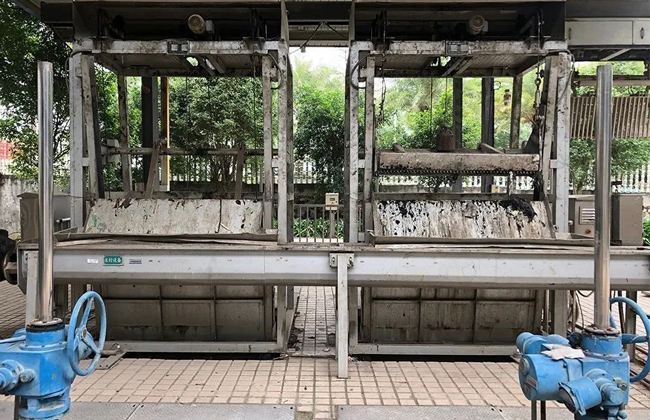無軸雙螺旋輸送（sòng）機現場